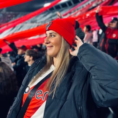 Abogada. Mediadora Nacional. Hincha de River. Correntina