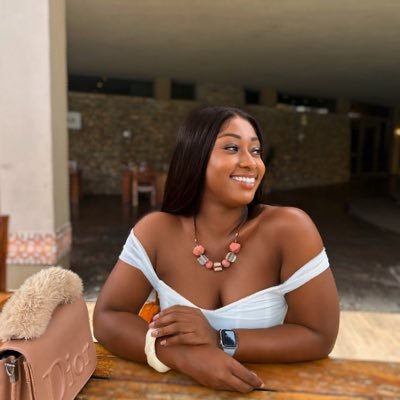 _ephnie_'s profile picture. Front-End Developer, Pharmacist