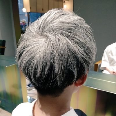 sun_newtype's profile picture. 趣味アカです。適当につぶやいていきます。無言フォロー＆フォロバすみません。髪の毛は全て地毛です。

好き：美味しいもの/スイーツ/ゲーム/猫/ライブ/B'z/back number
今やってるゲーム：モンスト/ウマ娘/Gエタ/ポケポケ/モンハンワイルズ
ウマ娘トレーナーID：377353717530