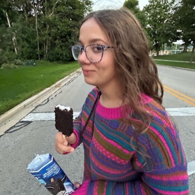 _janepresley_'s profile picture. professional silly goose 🩷💜💙