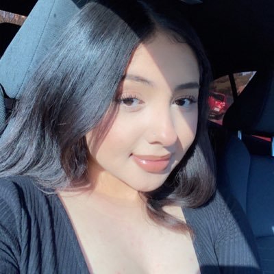 groovydreav's profile picture. 🍓