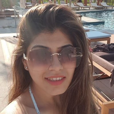 deepsy_19's profile picture. 