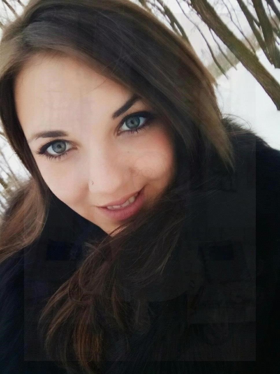 Stella962919353's profile picture. 🌸Cherry Blossom Beauty 🌸 Seeking Love to Bloom With 🌹 🌟🔥 Follow me to a romantic adventure! 🔥🌟