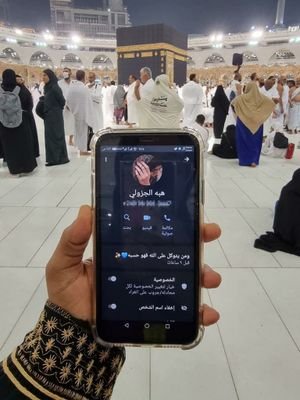 لا أرى نفسي إلاّ في الصفوف الأولى قويّة مُلهمة طموحة مُشِّعة لِنفسها ولِمن حولِها🖤🍂