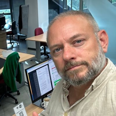 British tech guy and self-published author, self-exiled to Spain. Writing stories, building author services apps. Writes as https://t.co/AgWoNFqrGG