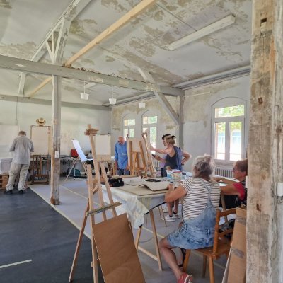 EdithKoschwitz's profile picture. Kulturwerkstatt BT24 im Alten Lager Münsingen #kunst #kultur #kunstland  #albgutbt24 / https://t.co/belOfIo1bt