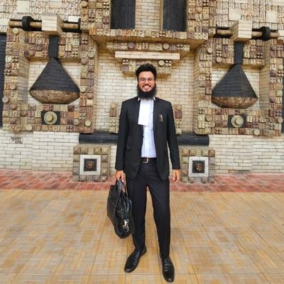 Advocate by Profession 💪Studied from @sharda_university Member of Ummat helpline 😎Social Activist