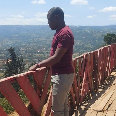 Muetah's profile picture. Information Technologist. 
UNiwave Networks 🌍 Relevance Technologies 👨‍💻