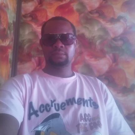 Ubadire2kUkaogo's profile picture. Am human sometimes I make mistakes