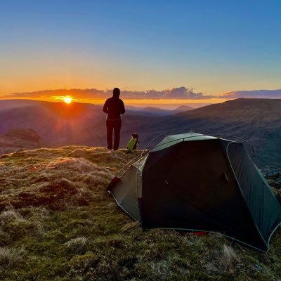 Secondary DHT, NPQH, ex-international hockey player 🏴󠁧󠁢󠁳󠁣󠁴󠁿 Mountain Leader, dog mum, skier, cyclist, love remote adventure travel.🌈