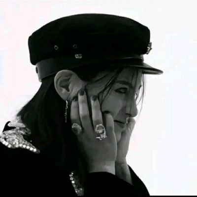 Justcallmeasaa's profile picture. 🐱🟫🍜🎧
𝗺𝘆 𝗹𝗶𝗳𝗲, 𝗺𝘆 𝗿𝗲𝘀𝗽𝗼𝗻𝘀𝗶𝗯𝗹𝗲
90210 | INFJ!!