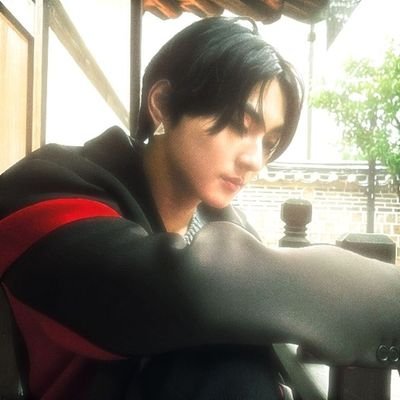 iseojz's profile picture. yjw || 21