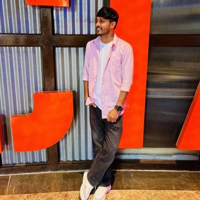 RDSaggu's profile picture. सुलझ जायेगी तो सिमटने लगेगी चल कुछ बातें उलझी ही रहने दे, न वज़ह ढूँढ, न अंजाम तक जा बस इस कारवां को यूँ ही बहने दे!