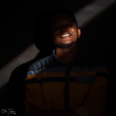 Multifaceted Photographer 📸|
Design/Illustration/ Writer💡|
Thriving through Grace🙏🏽