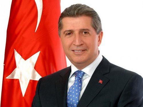 Bir siyasetçi gelecek seçimi, bir devlet adamı gelecek kuşağı düşünür...