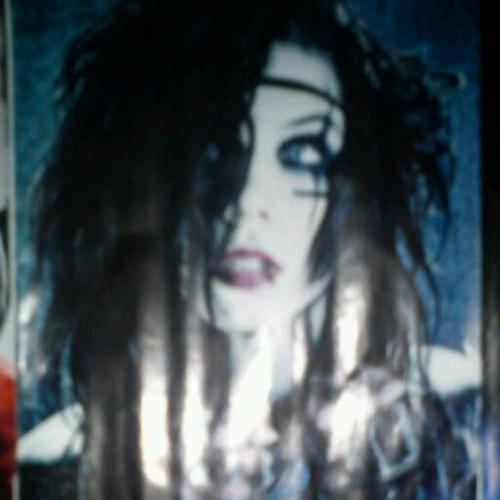 naynayisalone's profile picture. hi, umm, this is akward.