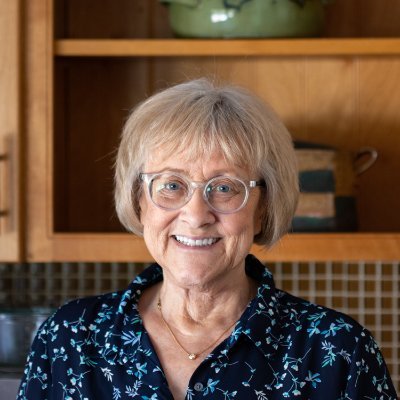 Recipe developer & cookbook author with passion for home cooking. https://t.co/bwTOjfYzFr and https://t.co/5qMrEtFRKE