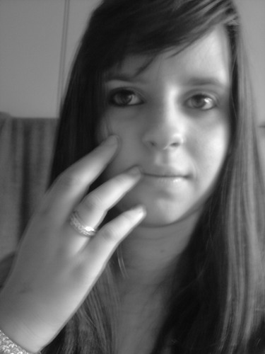 _leelede's profile picture. Eu sou uma pessoa que naum importa sobre o que outras pessoas acham de mim, eu naum sou copia de ninguem..Eu sou mais eu