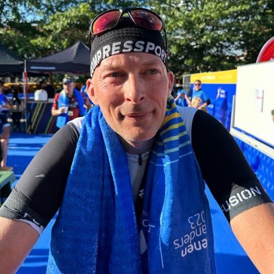 KHdeGr's profile picture. echtgenoot, papa van dochter en zoon, hardlopen/racefietsen/zwemmen/mountainbiken. 5k 16:57 10k 34:44 21,1k 1:15:56 42,2 k 2:48:30