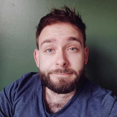 Pas bien grand. - Qui m'aime me su(it/ce) !
https://t.co/gRs5Tc4mFQ