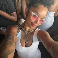 Mrs. Diditfirst(@badgalariiii) 's Twitter Profile Photo