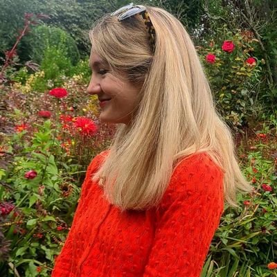 Parle livres & cinéma dans @adaptemoi_pod 🎙️ | Tweete à titre perso ♉