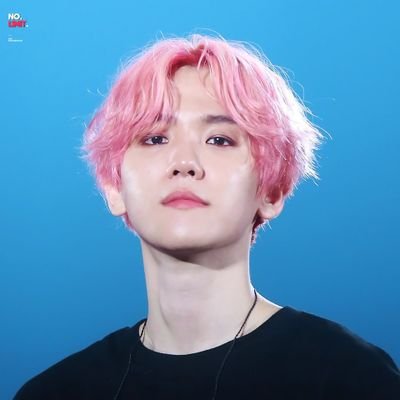 stanning baekhyun is like exposure therapy for social anxiety