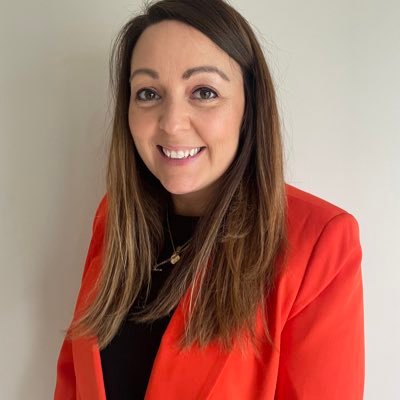 Founder of @DiscoverDig_ie | Digital Marketing lecturer @tus_ie | Passionate about Limerick & all things that come with it 💚🤍