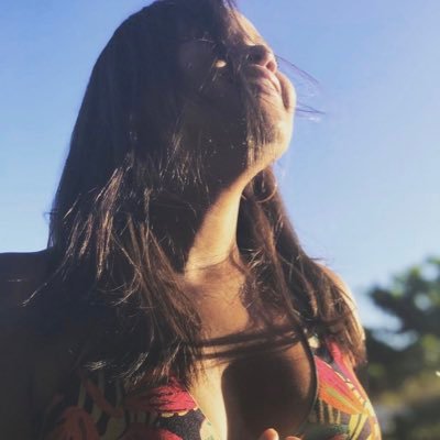 Ser feliz , apenas✌🏾🍃