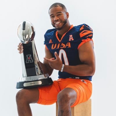 The unofficial Heisman Trophy campaign for @thefrankharris of @UTSAFTBL #FrankHarrisForHeisman