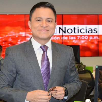 Jefe de Emisión @NTN24 Ex @EFEnoticias @LaNocheNTN24 @Cablenoticias @AnalisisMunTV Exbecario @Red_Carolina Int. Journalist/News Editor /Anchor/Interpreter