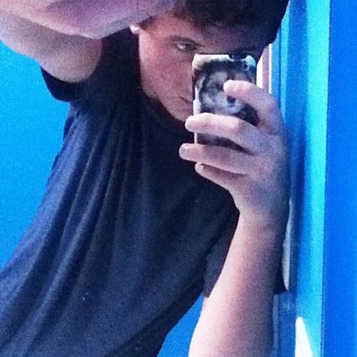 JimmyNatious's profile picture. im italian 15 years old music is my life always living my life to its fullest follow me i follow back :]