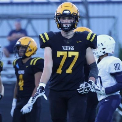 Rich_Eth08's profile picture. |🇱🇹|STL'26|6'3|210|OTackle|email:richwe08@gmail.com|gpa:3.5|