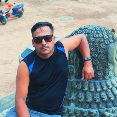 हित गर्ने शत्रु पनि मित्र हुन्छ र अहित गर्ने मित्रपनि शत्रु हुन्छ,अाफ्नै शरीरबाट उब्जिएको रोगपनि शत्रु हो र जंगलमा उब्जिएको अौषधी मित्र हो ।
