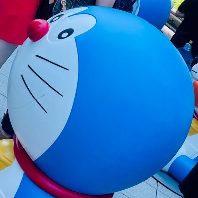 lowau9's profile picture. 