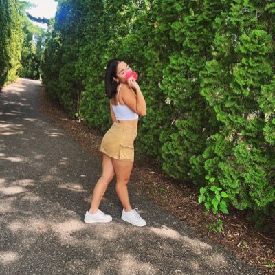 kkaryy03's profile picture. |00767🇵🇷| 22🌞|UIPR📚| Microbióloga 👩🏽‍🔬