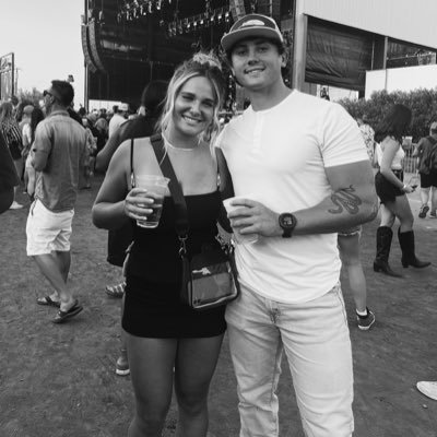 _maassoonnn's profile picture. pisces ☉ libra ☽ leo ↑