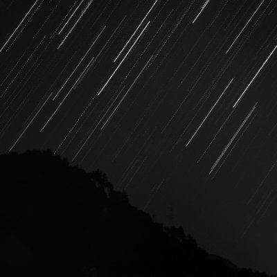 truthXtable's profile picture. Use internet wisely