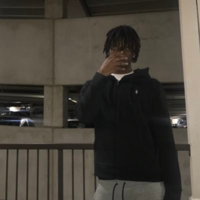 eskorr_'s profile picture. 