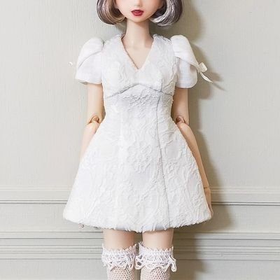 chfro_963's profile picture. 1/6サイズのお洋服作ってます🪡
ディーラー名【Chfro/クフロ】で時々イベント参加してます。
こちらではオンライン販売やイベント参加のお知らせ中心です📢
ドール服のオンラインショップはリンクから▼