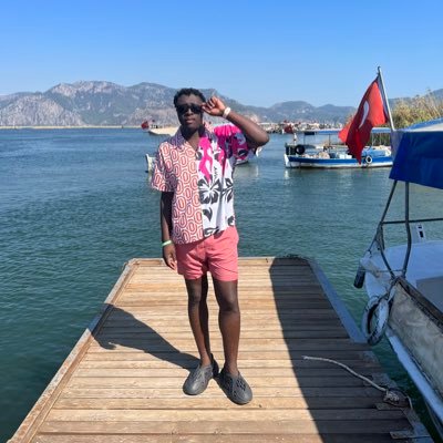 lifeofaaliu's profile picture. 