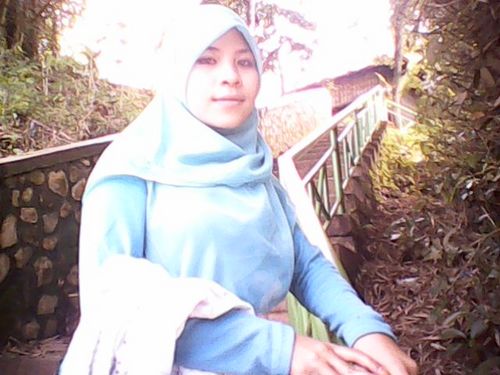 Add facebook ku dgn email: cewek.aregal@ymail.com nama facebook Laudya Silfy