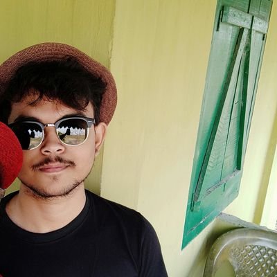 semicolonised's profile picture. Solution Analyst @argusoft, yellow @codechef , blue @codeforces, guardian @leetcode , Ex-JGEC , Petrol-Head