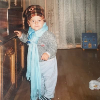 tomiichx's profile picture. A full-stack web developer.