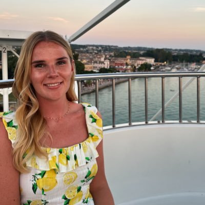 👩🏼🏫Year 6 teacher. Maths, PSHE and Art lead. I’m known to moan or post a mini review.
