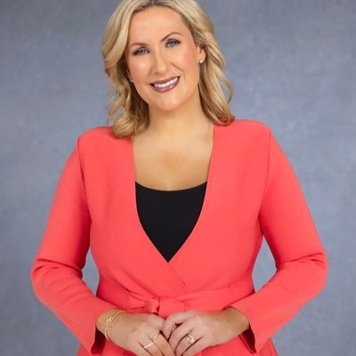 Journalist @7NewsMelbourne & Weekend @Sunriseon7. Happy wife. Mum of three. Instagram @kristymayr