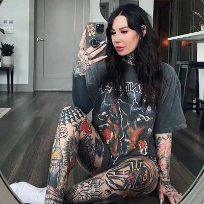 Meet me, Talia Dawson, a true virtuoso of the tattooing realm, whose skillful hands and artistic vision transform bodies into living.