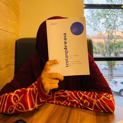 Seorang insan biasa yang suka akan awan dan langit biru, malah suka kpd ketenangan, hati yang sentiasa membuatkan nya kenal sang pencipta.
#Physiotherapistobe