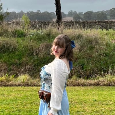 hazelablue's profile picture. 23 // afraid of online interaction