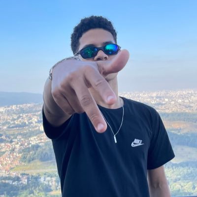 ReNaNFrS_'s profile picture. Eu não sou everybody